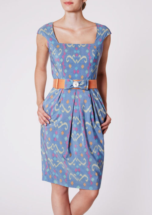 City dress with square neckline in Ikat-silk, cornflower blue - Front view