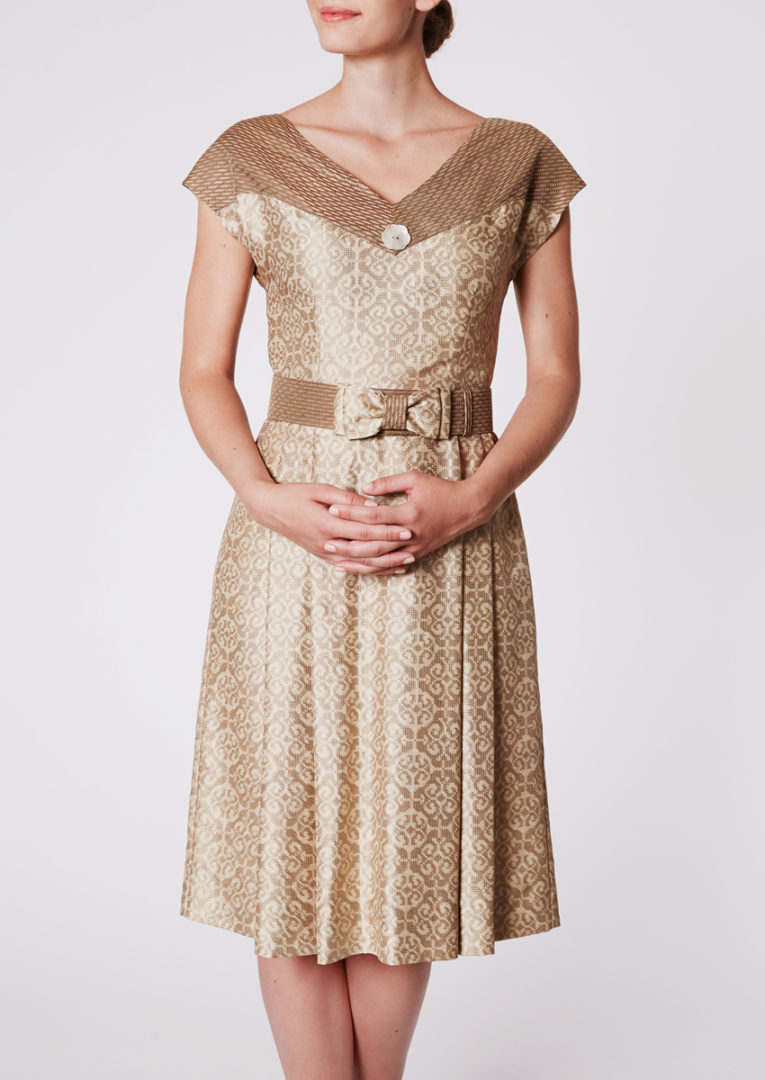 Romantic cocktail dress with V-neckline in Ikat-silk, desert sand - Front view