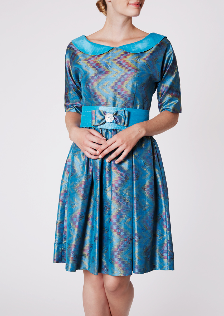 Cocktail dress with wide round collar in Ikat-silk, shining steel blue - Front view