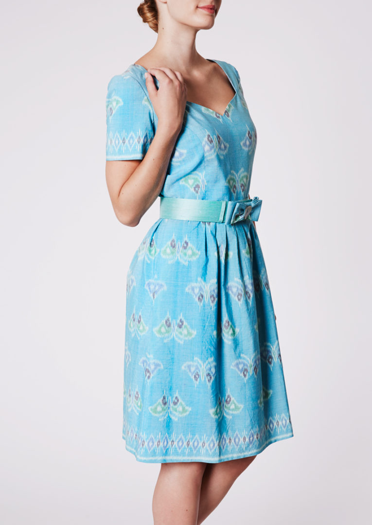 City dress with sweetheart neckline in Ikat-cotton, powder blue - Side view