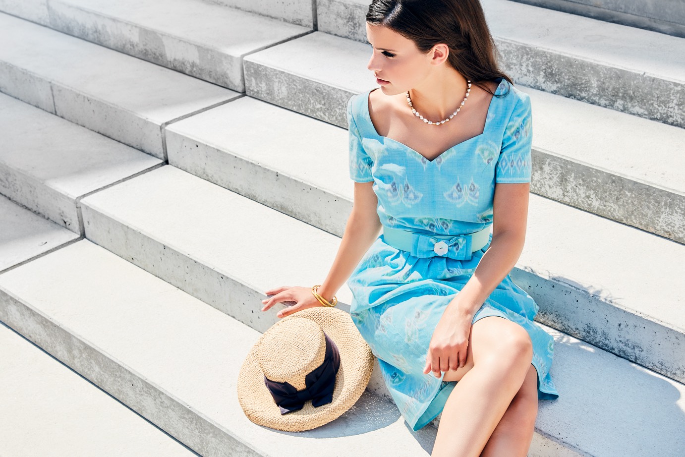 Stadtkleid mit Herzausschnitt aus Ikat-Baumwolle puderblau